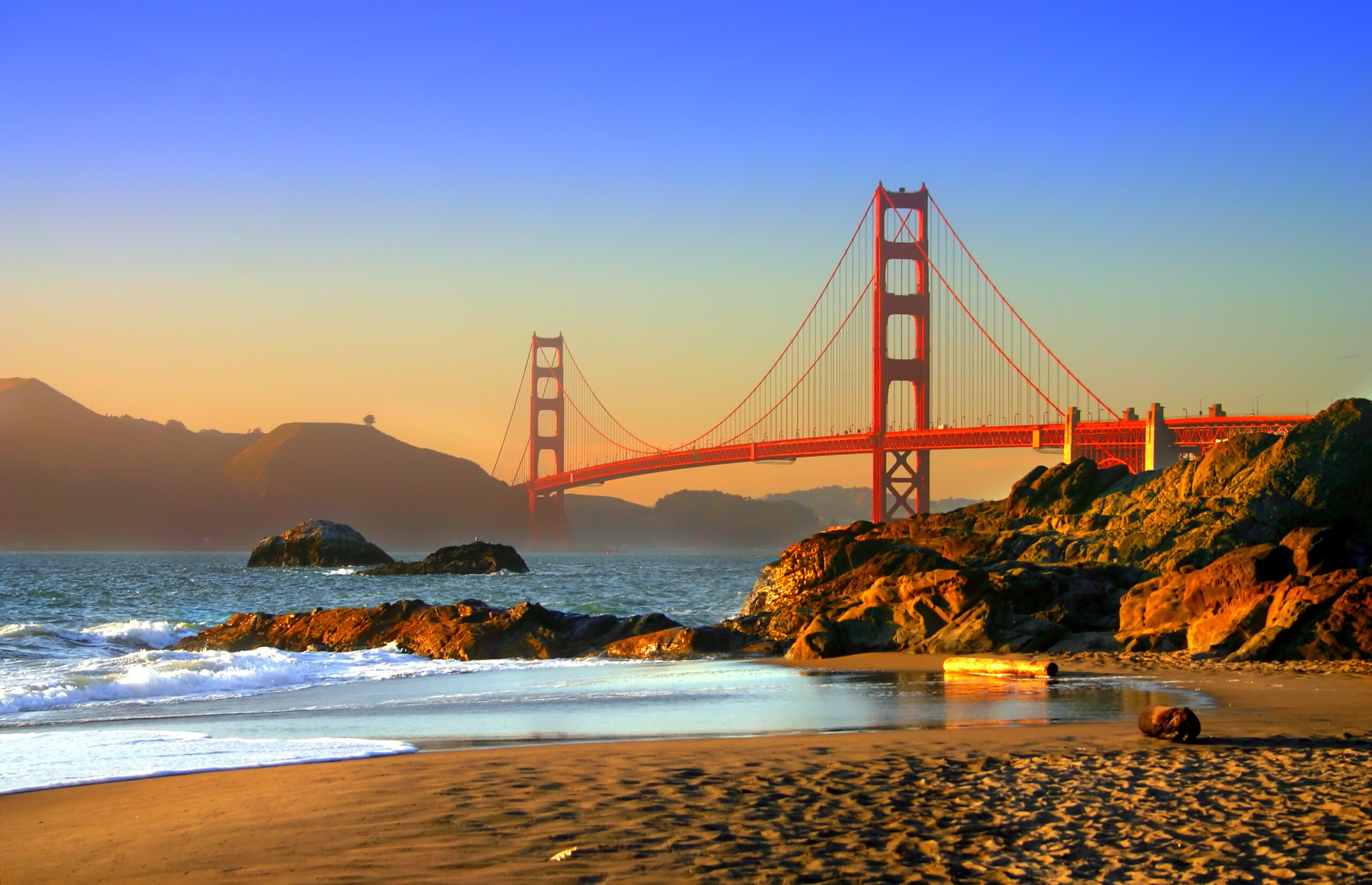 San Francisco Bay Area wedding venue backdrop — Golden Gate Bridge at dusk