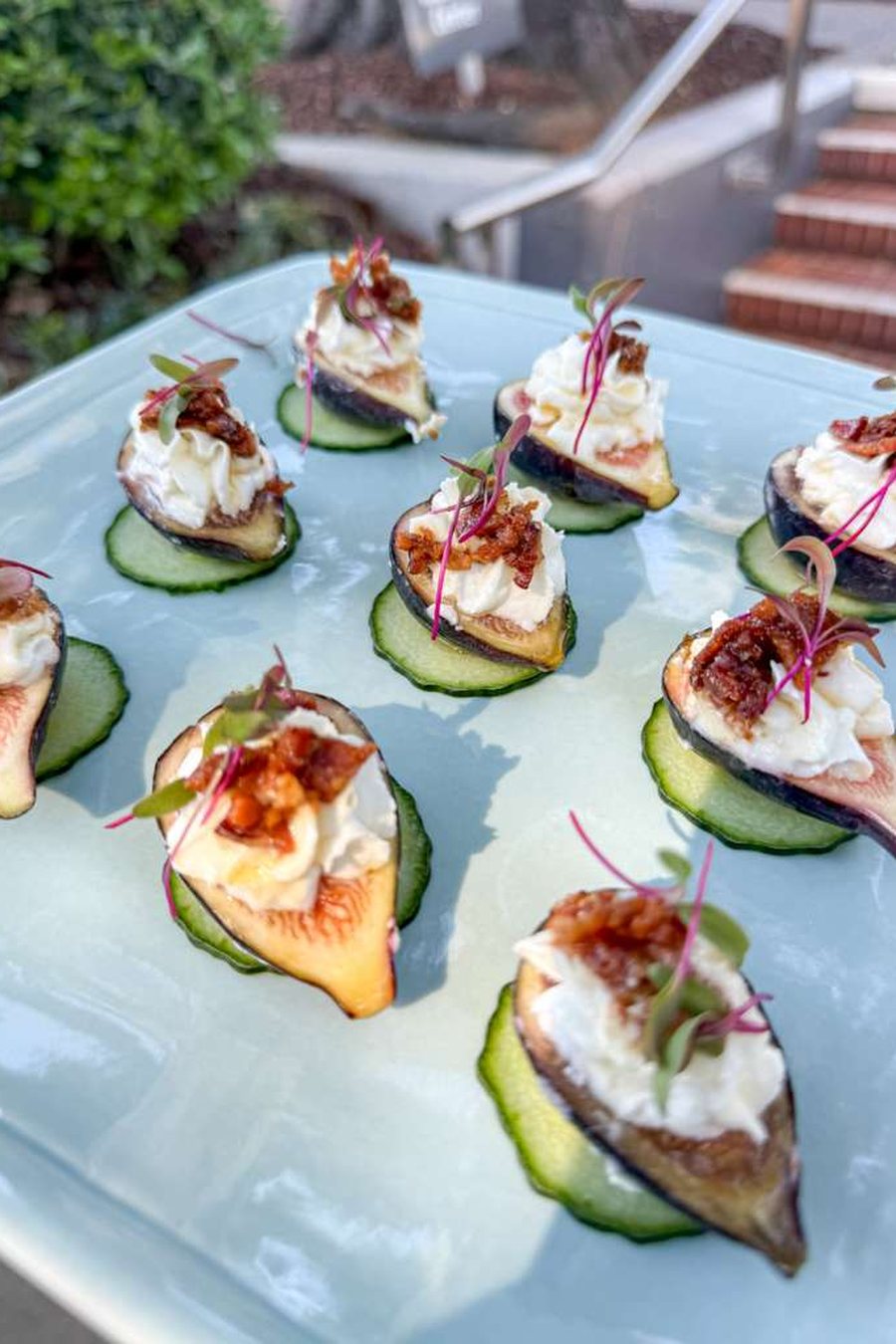 Fig and goat cheese canapés